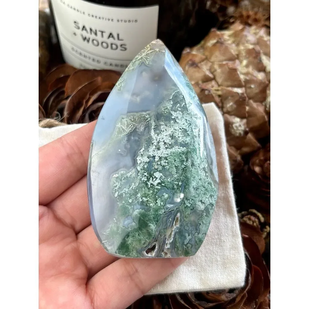 Moss agate bundle flame, heart and small‎ tower